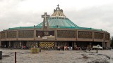 Nowa bazylika wybudowana w 1976 r. może pomieścić ok. 12 000 wiernych.