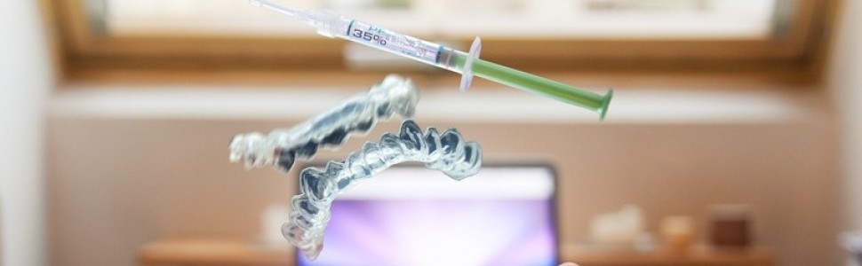 Pierwotny zespół pieczenia jamy ustnej u osoby użytkującej protezy akrylowe osiadające – opis przypadku