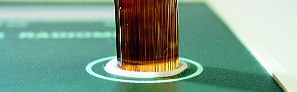 Ocena wpływu odległości końcówki światłowodu lampy polimeryzacyjnej od naświetlanej powierzchni na wartość natężenia światła