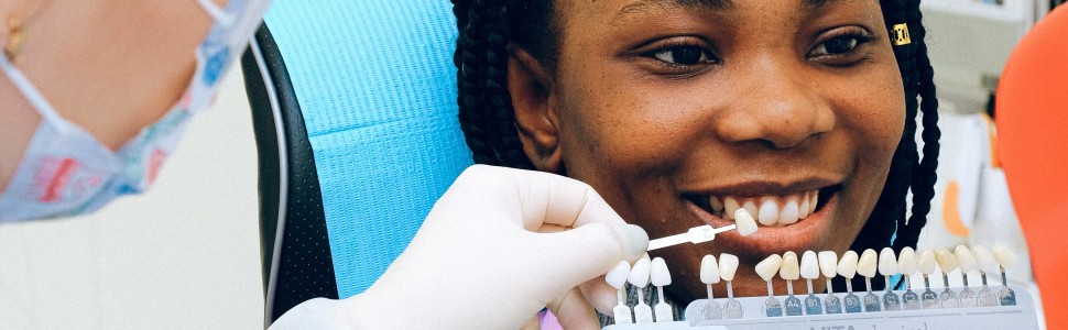 Zastosowanie licówek ceramicznych na zębach leczonych endodontycznie – przegląd piśmiennictwa