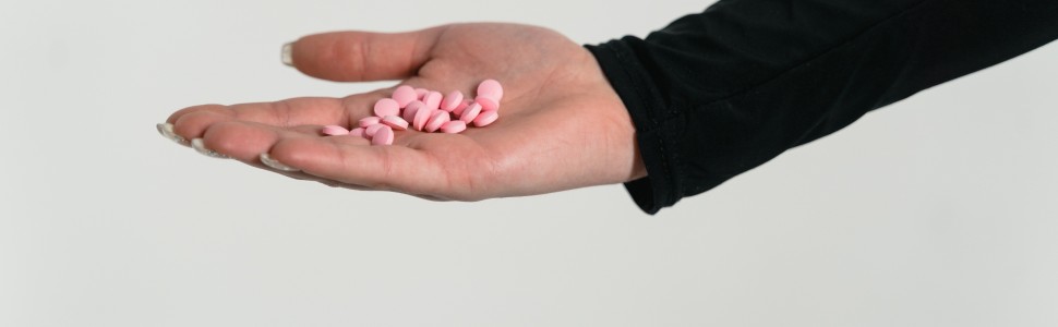 SPECJALISTA RADZI: Zmiany w jamie ustnej jako efekt działania leków (...)