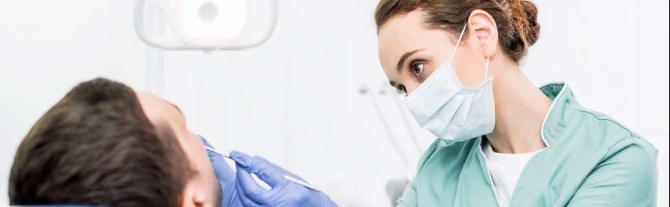 Aspekt stomatologiczny przygotowywania pacjentów do chemio- i radioterapii