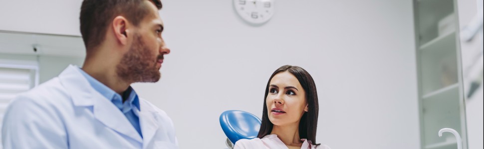 Najczęstsze błędy popełniane przez dentystę w ostatnich minutach wizyty