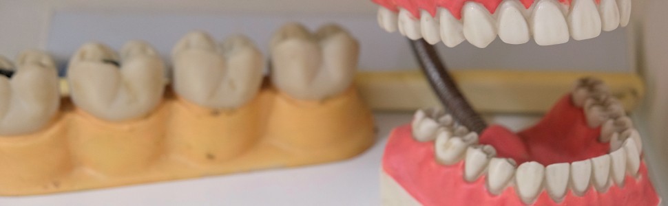 Tworzywa termoplastyczne, jako alternatywa dla akrylowych protez częściowych