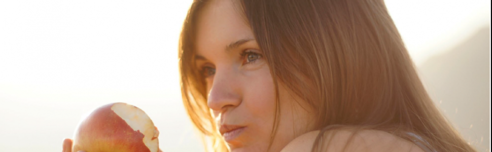 Żucie jako funkcja integrująca układ stomatognatyczny, mózg i relacje społeczne – Małgorzata Tomasik, Agnieszka Banasiak