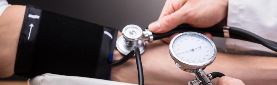Pilne ekstrakcje u pacjentów z nadciśnieniem tętniczym – aktualne rekomendacje