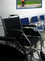 Świadczenie rehabilitacyjne – komu i kiedy przysługuje?