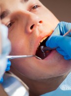 Przypadkowe wstrzyknięcie formaliny: opis przypadku poważnego zaniedbania w gabinecie dentystycznym