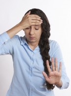 Migrenowe bóle głowy związane z zatrzymaniem trzeciego dolnego zęba trzonowego – opis przypadku