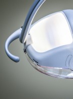 Odbudowa zęba materiałem kompozytowym – częste błędy i powikłania kliniczne