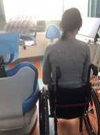 Praca z pacjentem niepełnosprawnym ruchowo w gabinecie stomatologicznym (...)