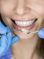 Dlaczego środek wizyty stomatologicznej jest dla pacjenta najważniejszy i w jaki sposób lekarz może to wykorzystać?