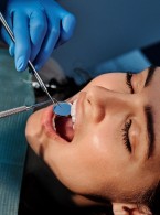 SPECJALISTA RADZI: Kserostomia, czyli jak leczyć objawy suchości w jamie ustnej?