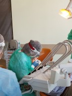 Zdrowy uśmiech dzięki hydroksyapatytom. Skuteczność biomimetycznego hydroksyapatytu w hamowaniu rozwoju próchnicy zębów