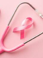 SPECJALISTA RADZI. Pacjentka z rakiem piersi w gabinecie stomatologicznym - jak zaplanować opiekę?